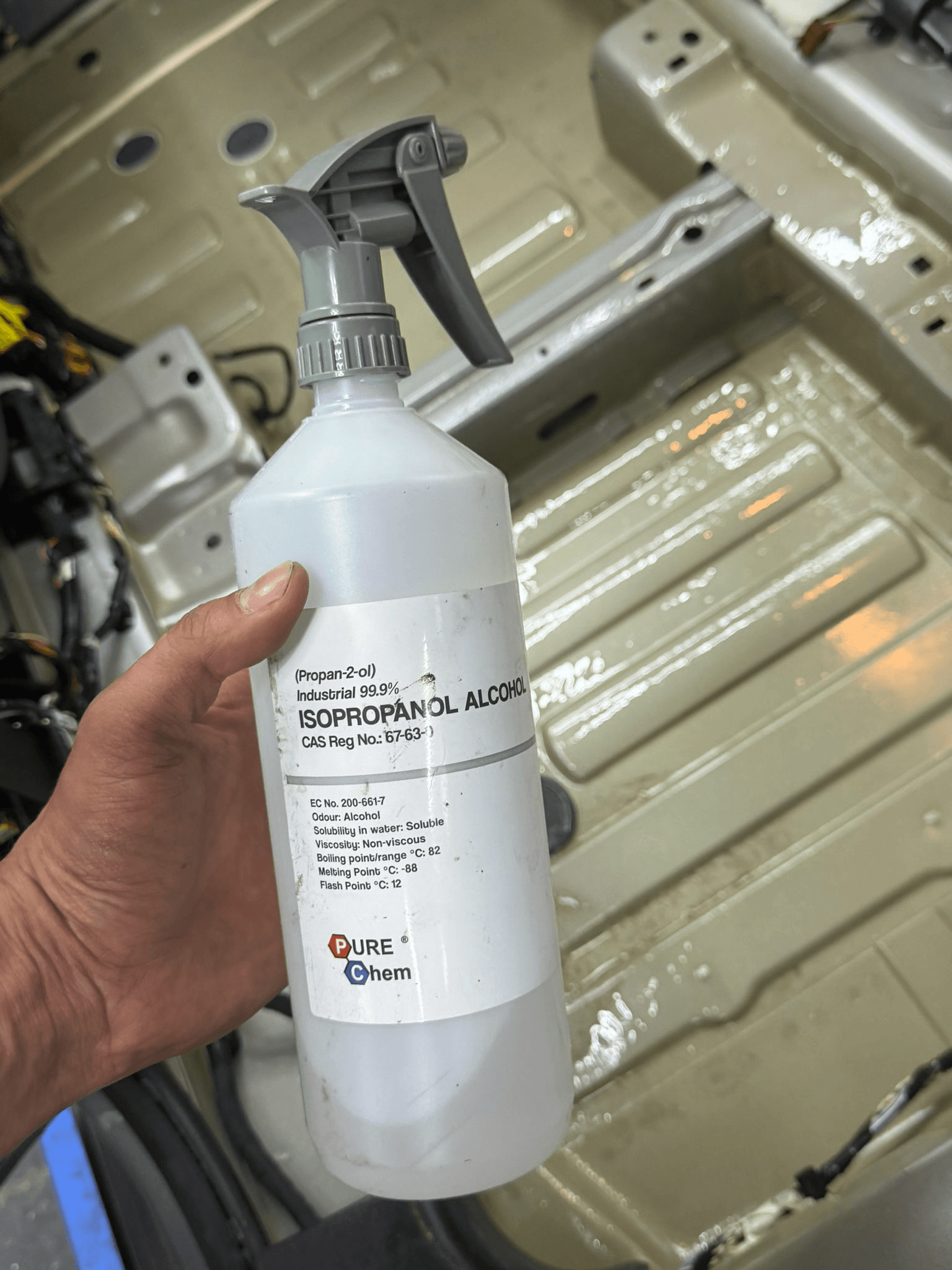 Close-up paint correction and polishing